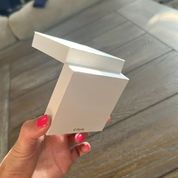 Club 33 Disneyland Exclusive Key Gold Earrings Rebecca Hook 🔑💙 - Picture 11 of 15